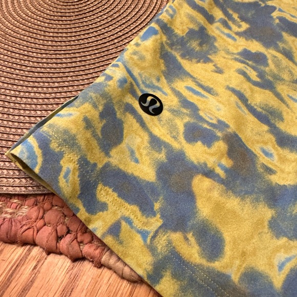 Lululemon channel cross swim short 7 inch medium - Picture 4 of 7